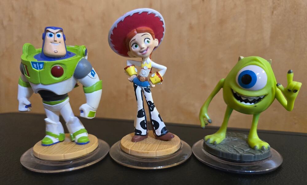 Disney/Pixar Figures (Set of 3)